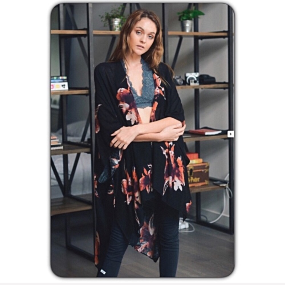 Bohemian Floral Kimono Wrap One Size - Picture 7 of 8